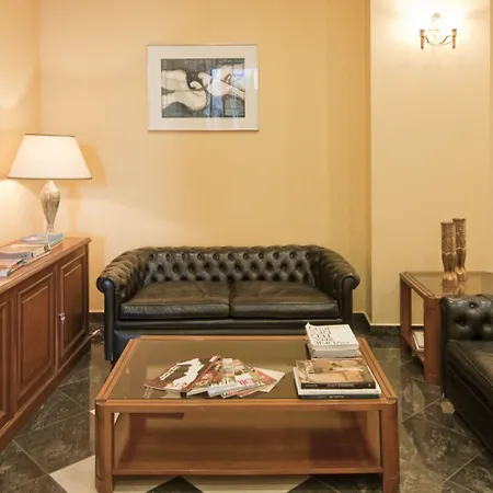 Alexandra Hotel&apartments ホテル