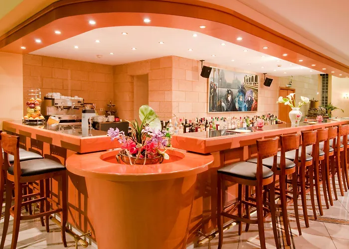 Alexandra Hotel&apartments Hotell