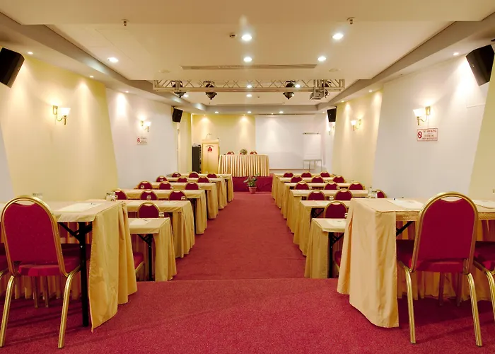 Hotell Alexandra Hotel&apartments 4*