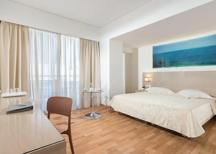 Alexandra Hotel&apartments Hotell 4*