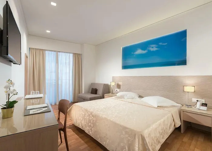 Alexandra Hotel&apartments Hotell