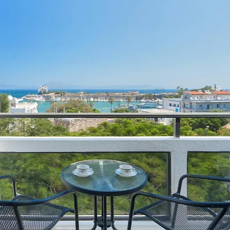 Alexandra Hotel&apartments 4*