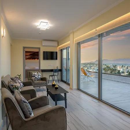 Alexandra Hotel&apartments מלון