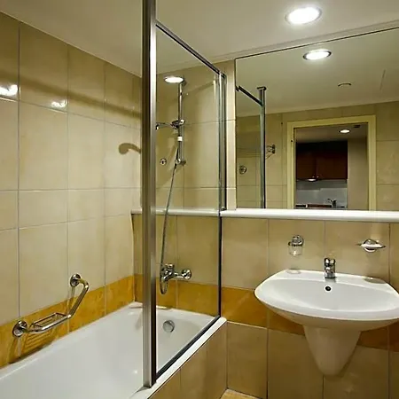 Alexandra Hotel&apartments Hotel 4*
