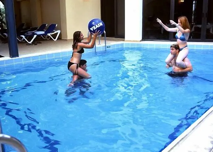 Alexandra Hotel&apartments