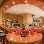 Alexandra Hotel&apartments 4*
